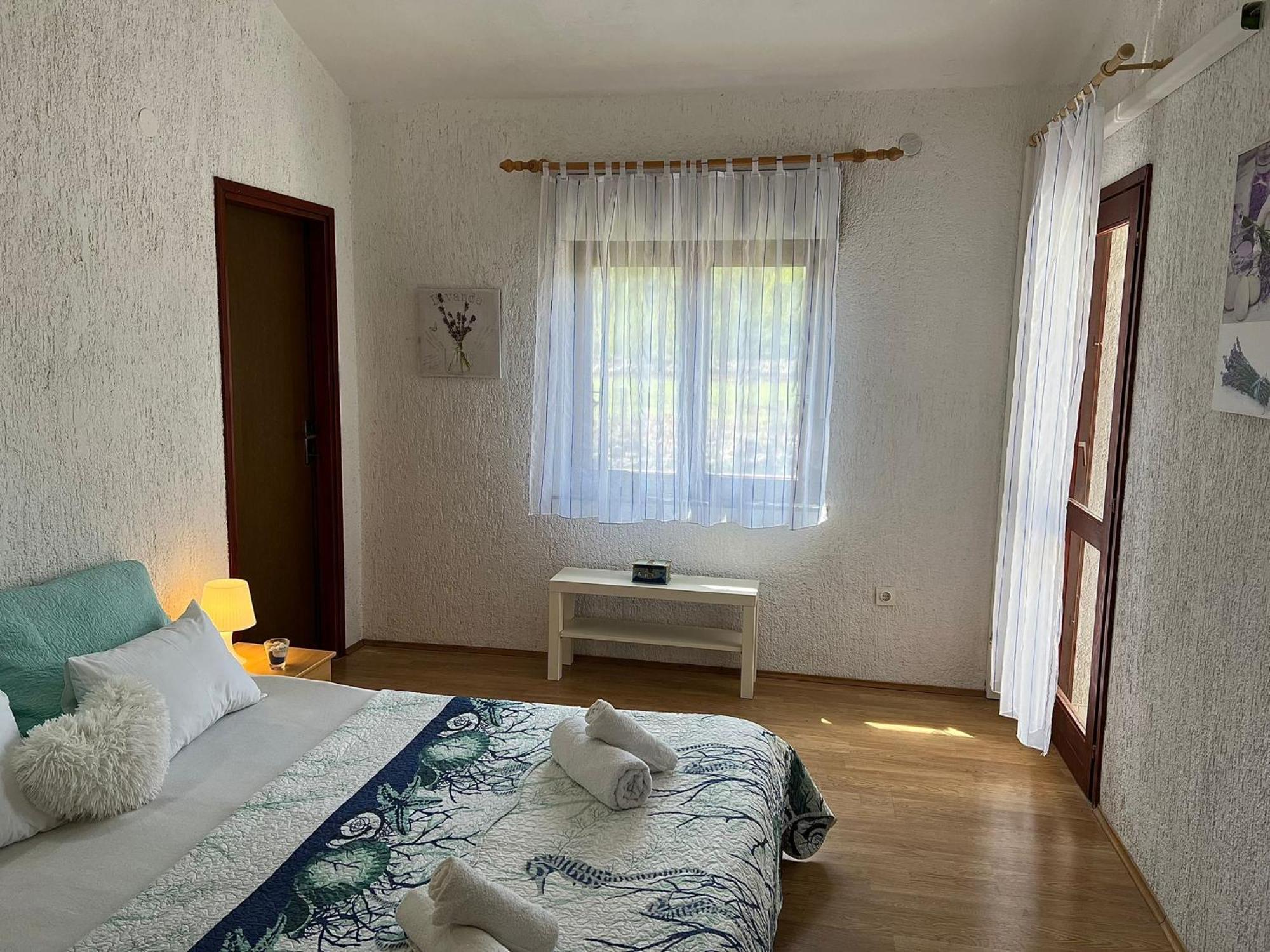 Apartments Dora And Tonka Krk Porat  Zewnętrze zdjęcie