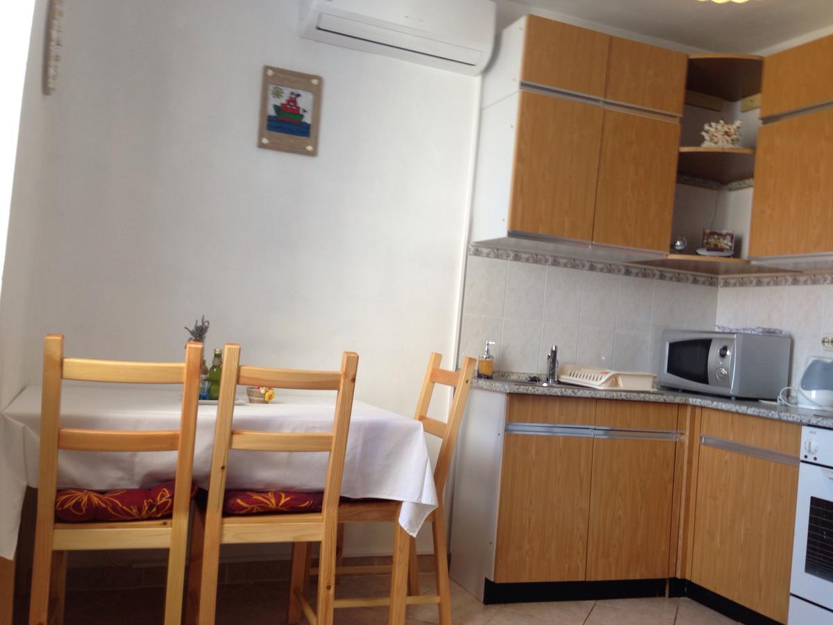 Apartments Dora And Tonka Krk Porat  Zewnętrze zdjęcie